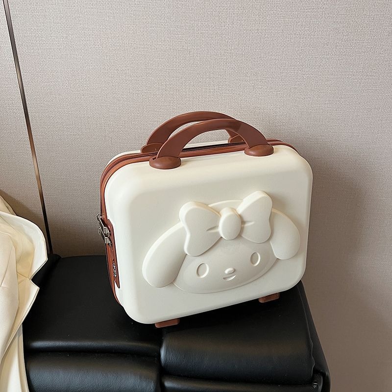 Travel Accessories Girly - حقيبة سفر صغيرة من سانريو مقاس